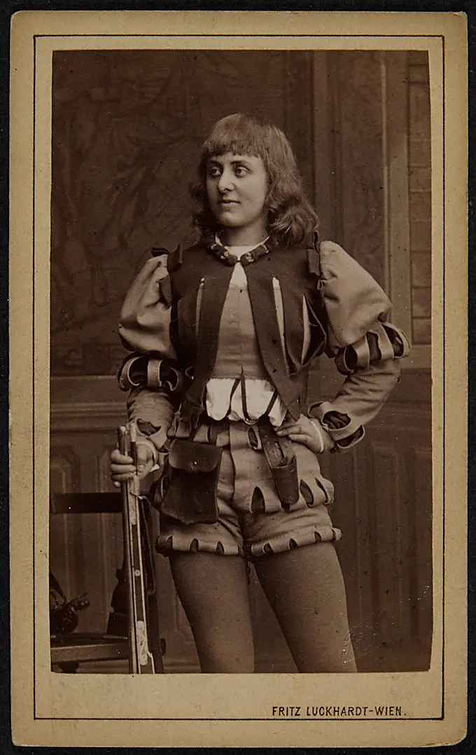 Stella Hohenfels, Verweis auf Stücktitel: Götz von Berlichingen