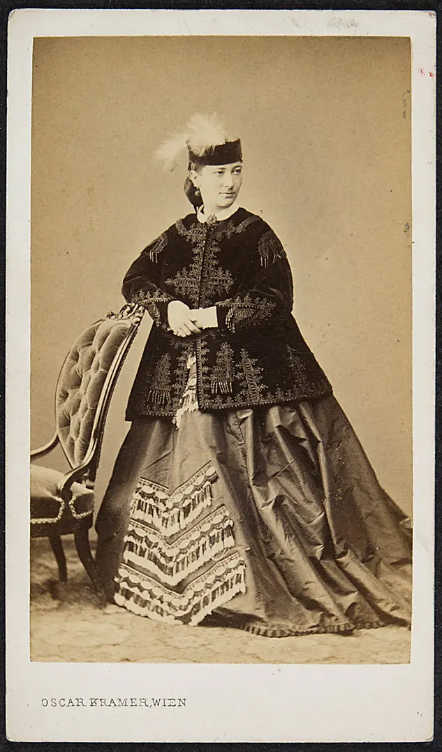 Charlotte Wolter