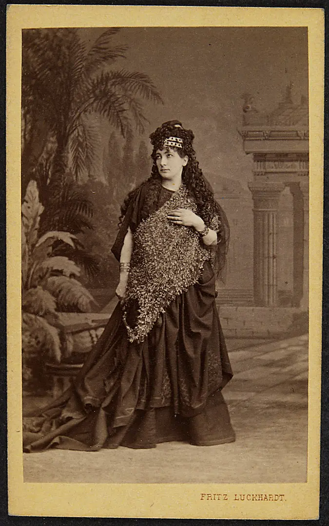 Charlotte Wolter