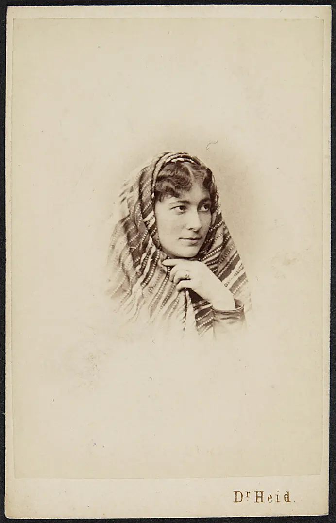 Charlotte Wolter
