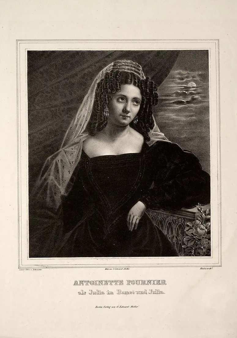 Antonie Fournier, Titel in Vorlageform: Antoinette Fournier als Julia in Romeo und Julia, Verweis auf Stücktitel: Romeo und Julia