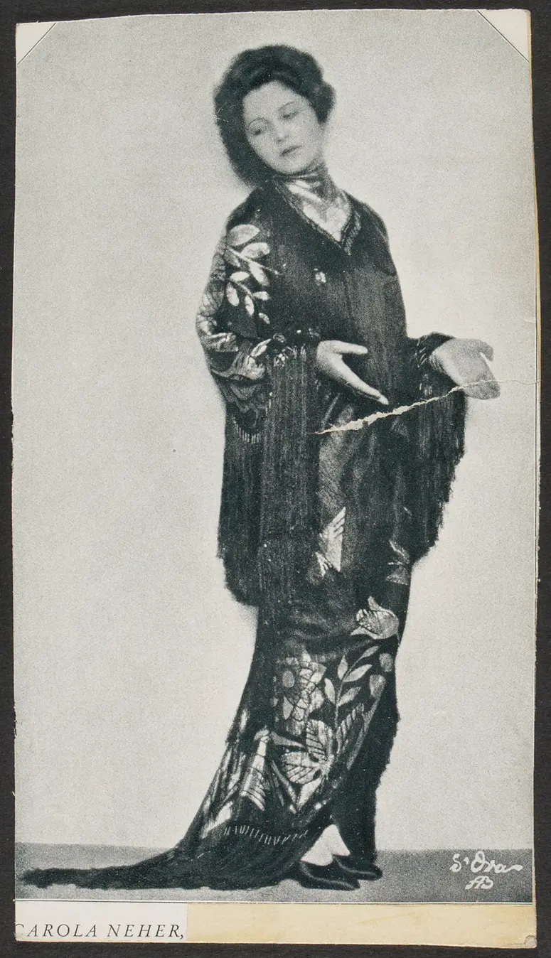 Carola Neher