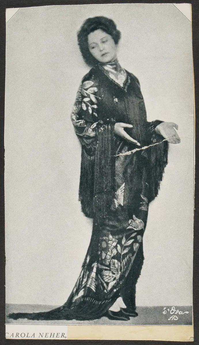 Carola Neher