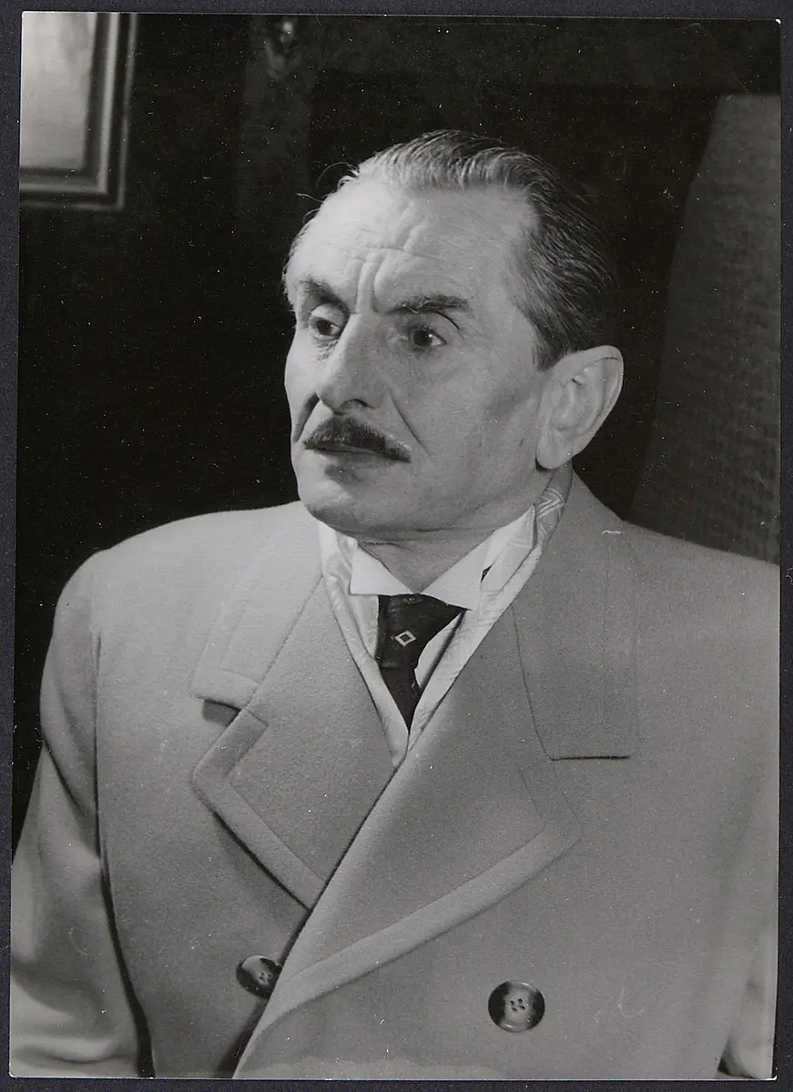 Hans Frank, Verweis auf Stücktitel: Liebelei