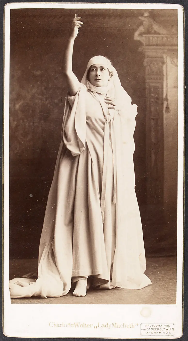 Charlotte Wolter