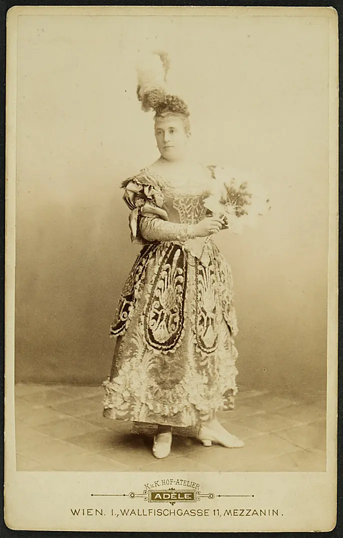 Adolphine Hauffe, Verweis auf Stücktitel: Ein Tanzmärchen