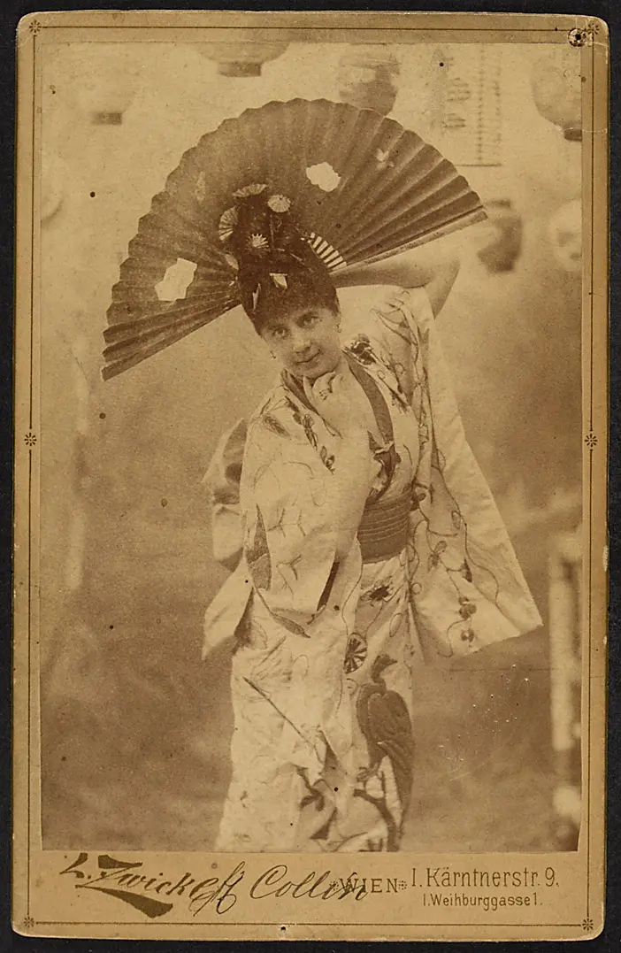 Ottillie Collin, Verweis auf Stücktitel: Der Mikado oder Ein Tag in Titipu