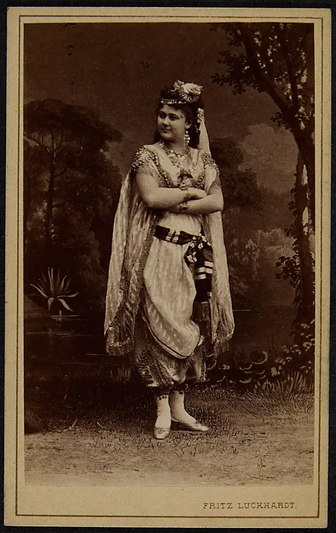 Minnie Hauck