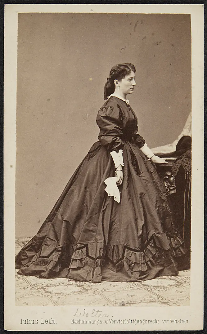 Charlotte Wolter