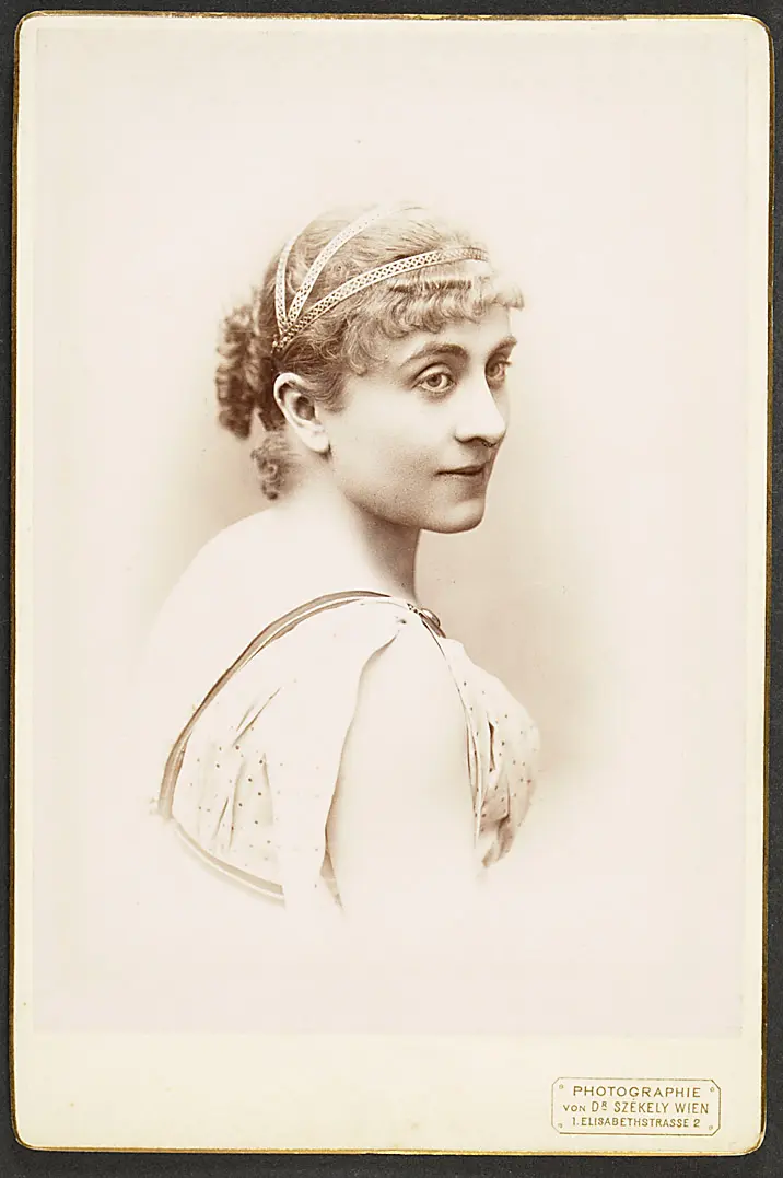 Stella Hohenfels