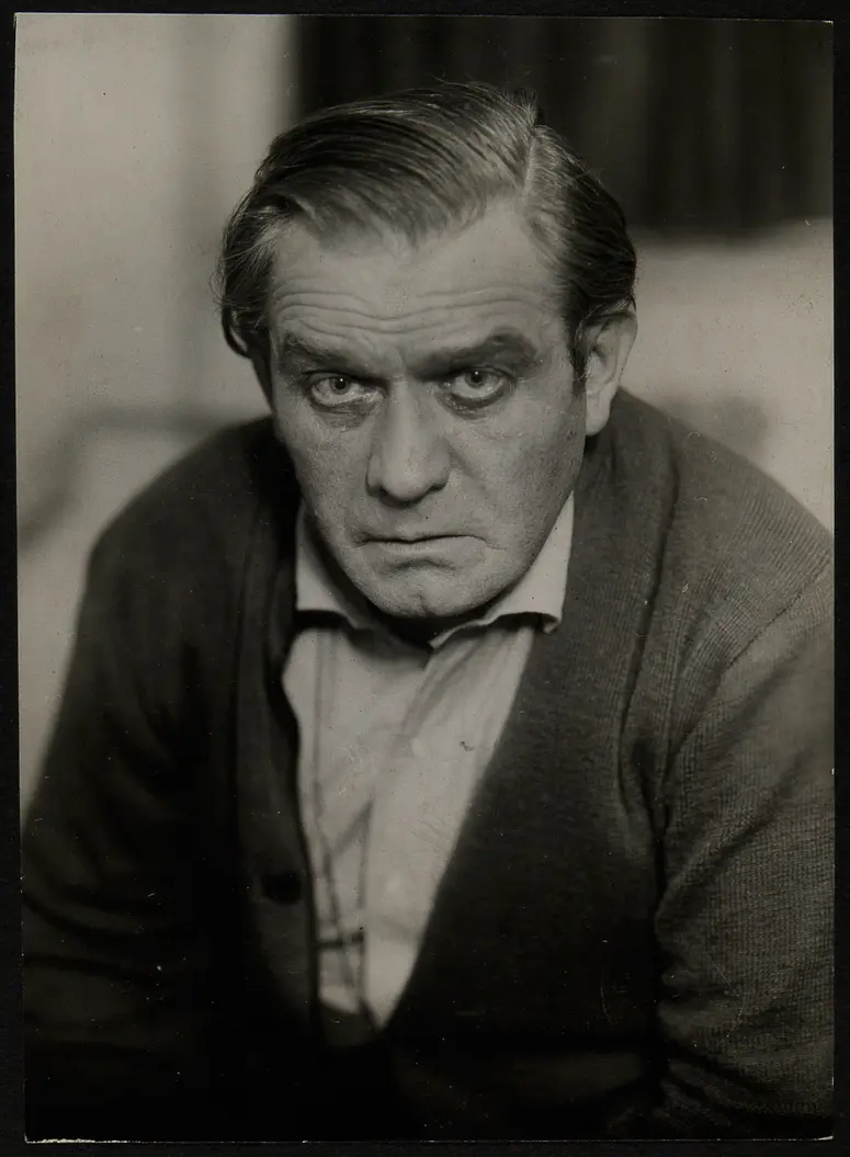 Friedrich Kayssler, Verweis auf Stücktitel: Dorothea Angermann
