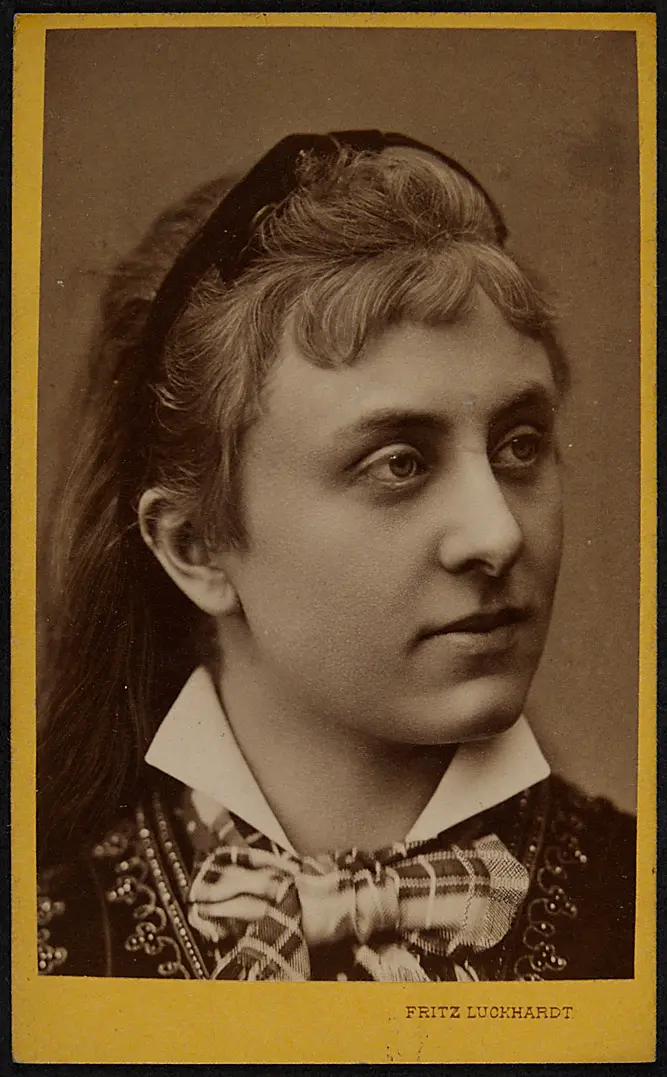 Stella Hohenfels