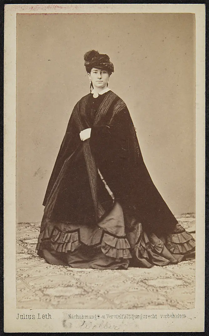 Charlotte Wolter