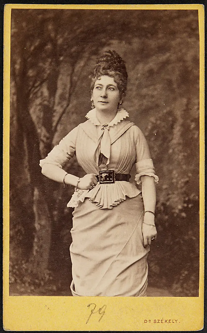 Charlotte Wolter