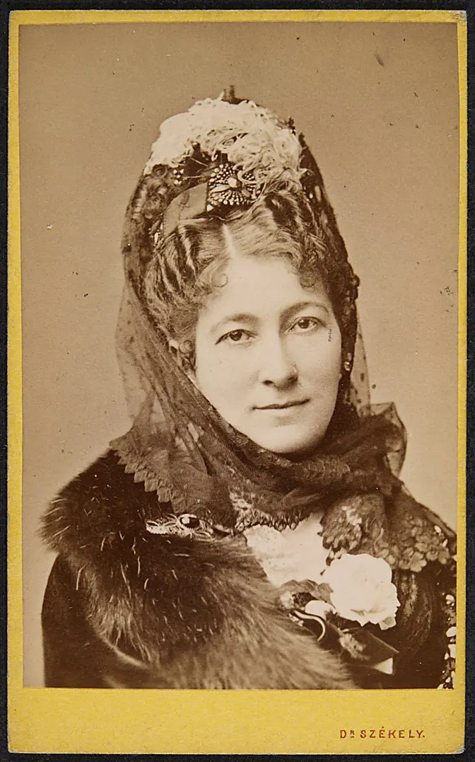 Charlotte Wolter