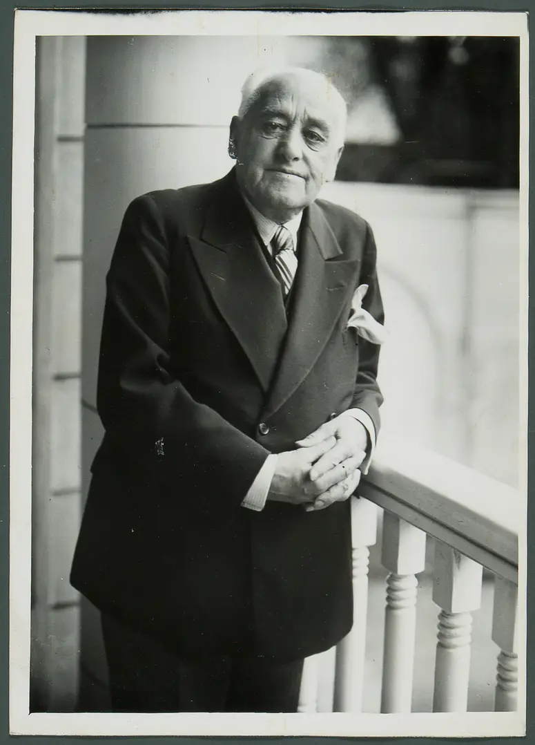 Viktor Leon