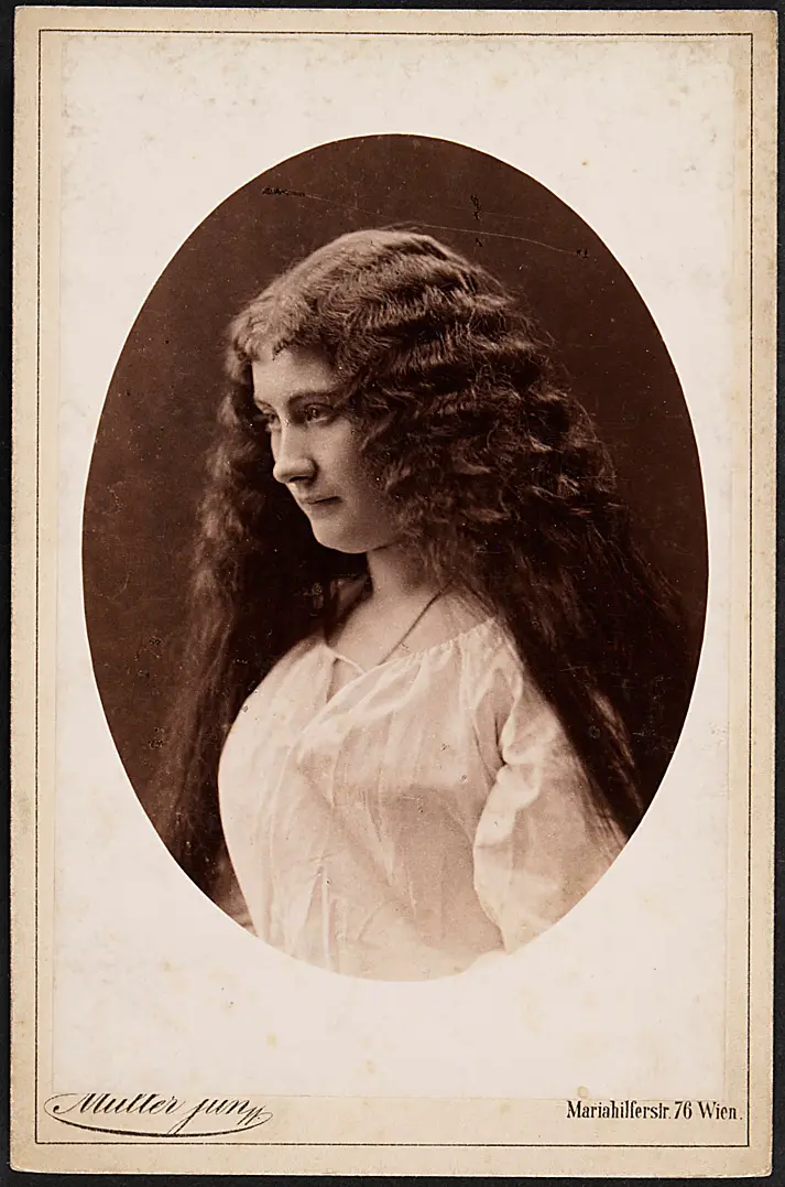 Olga Blumé