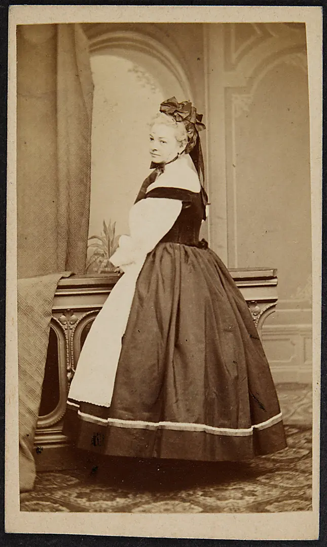 Emma Felkner (?)