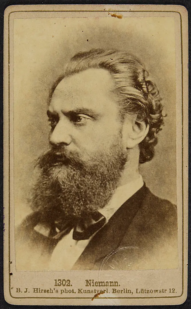 Albert Niemann