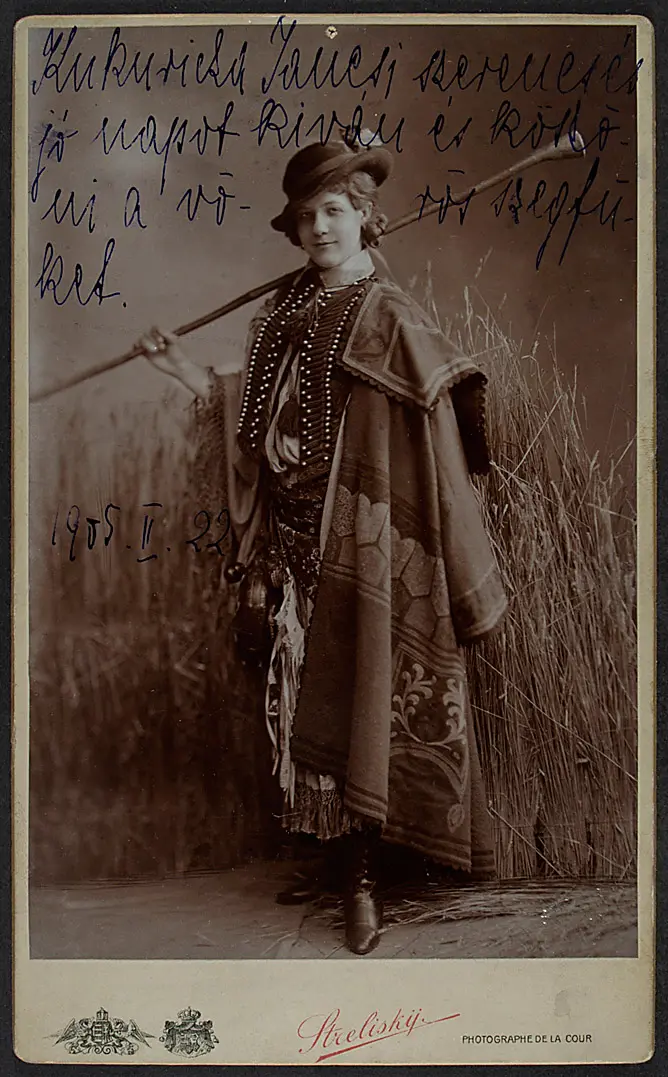 Sari Fedak