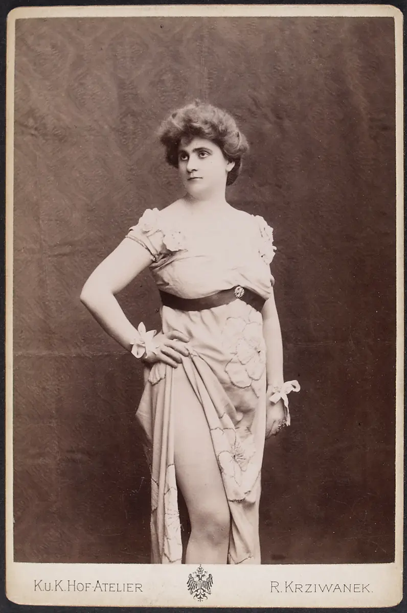 Mimi Marlow