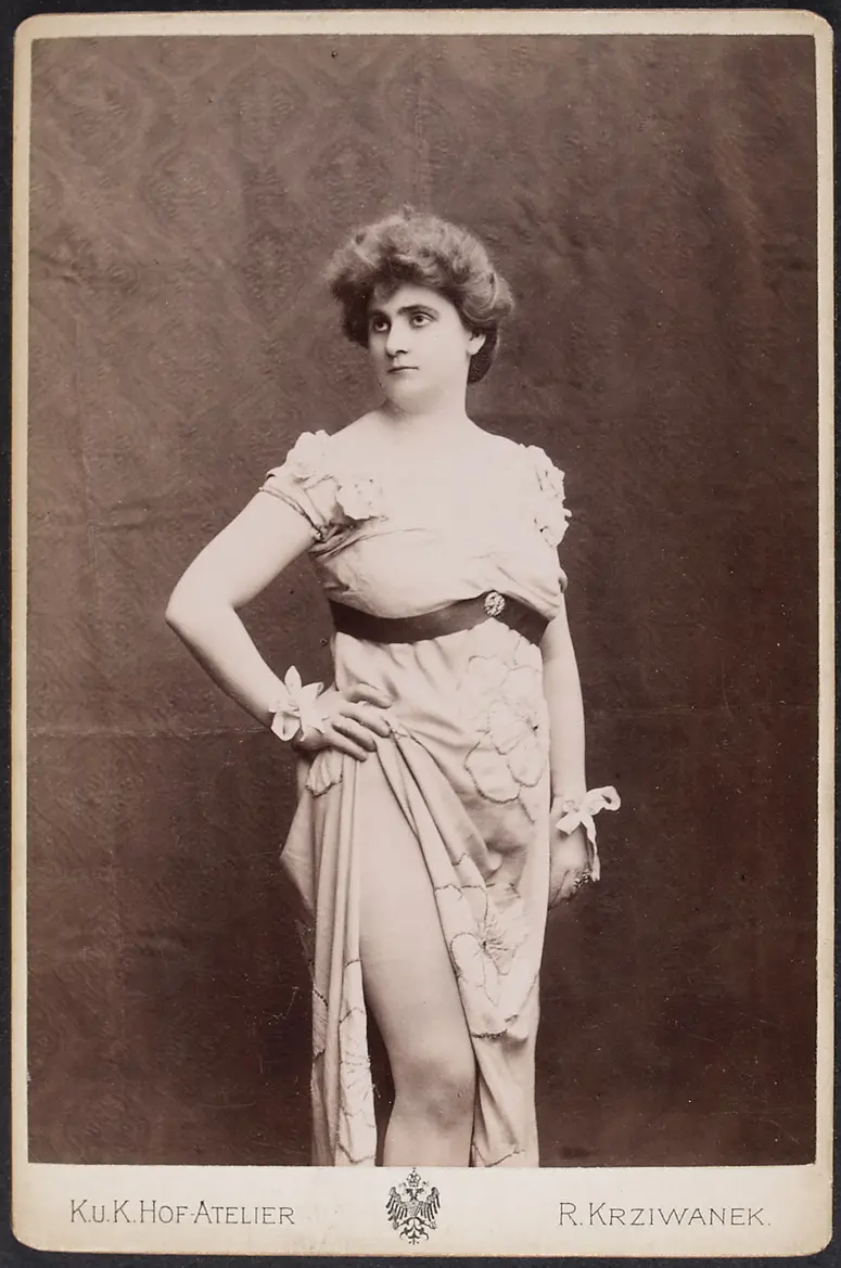 Mimi Marlow