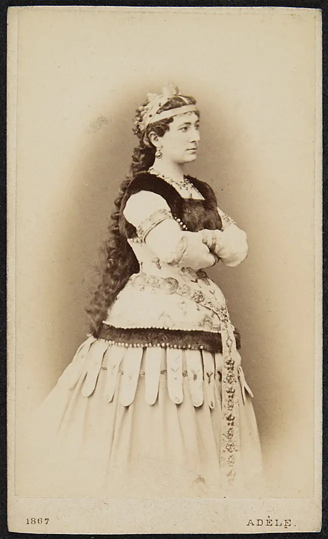 Charlotte Wolter