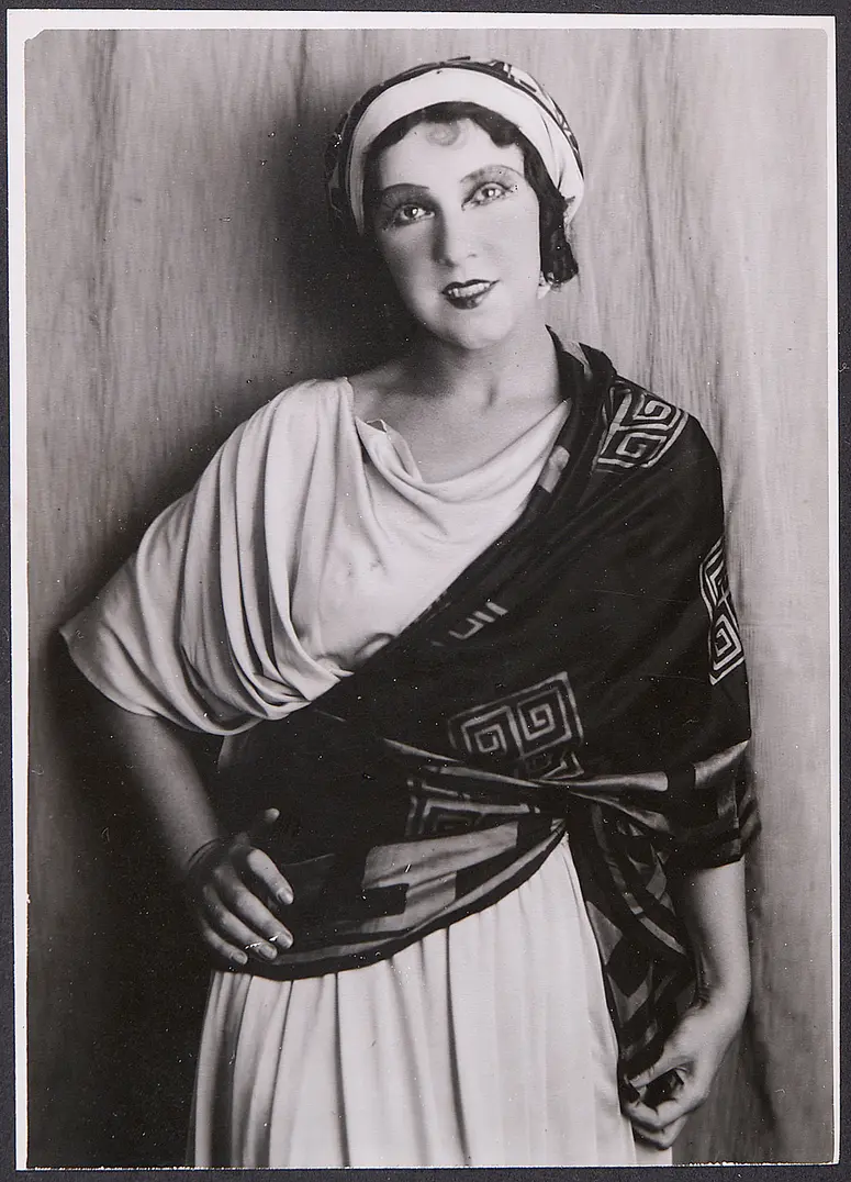 Eva Hadrabova, Verweis auf Stücktitel: Der Bettler Namenlos