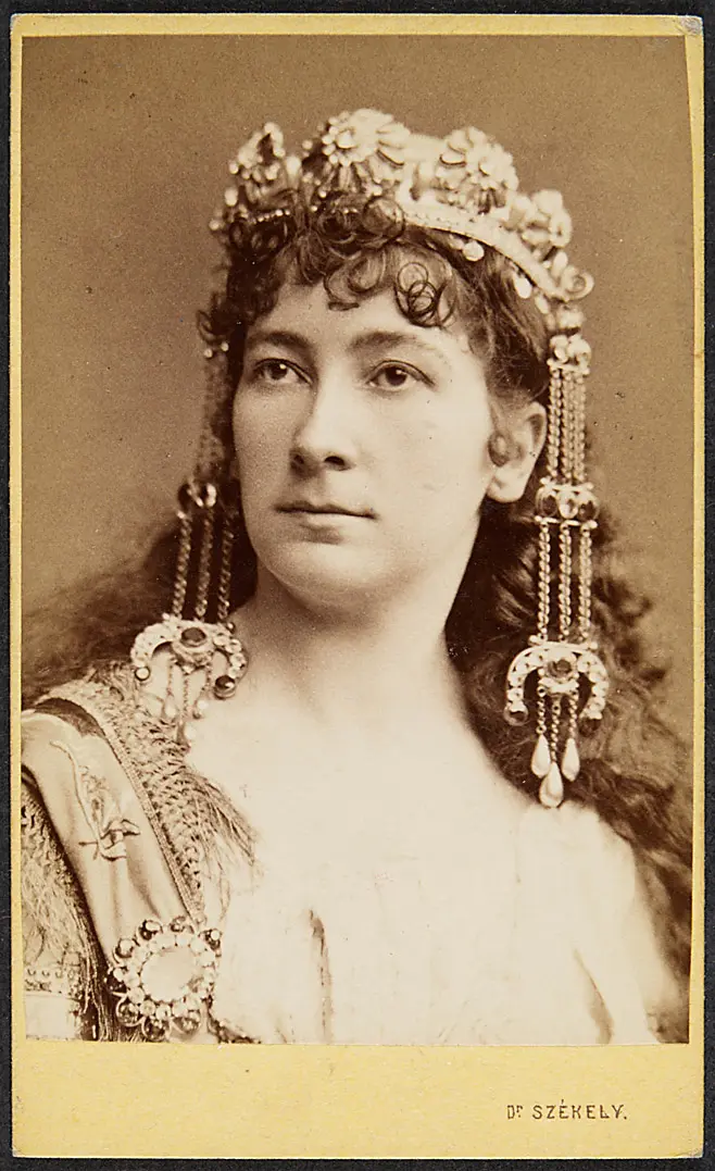 Charlotte Wolter