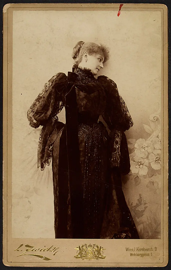 Vera Bauer