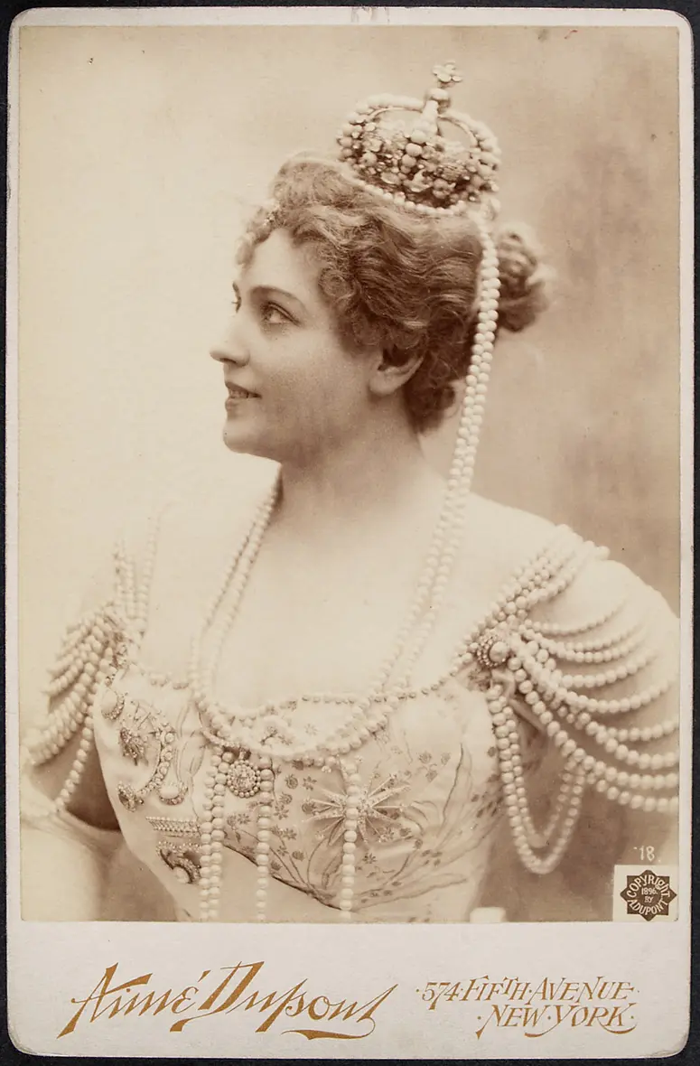 Lilian Russel