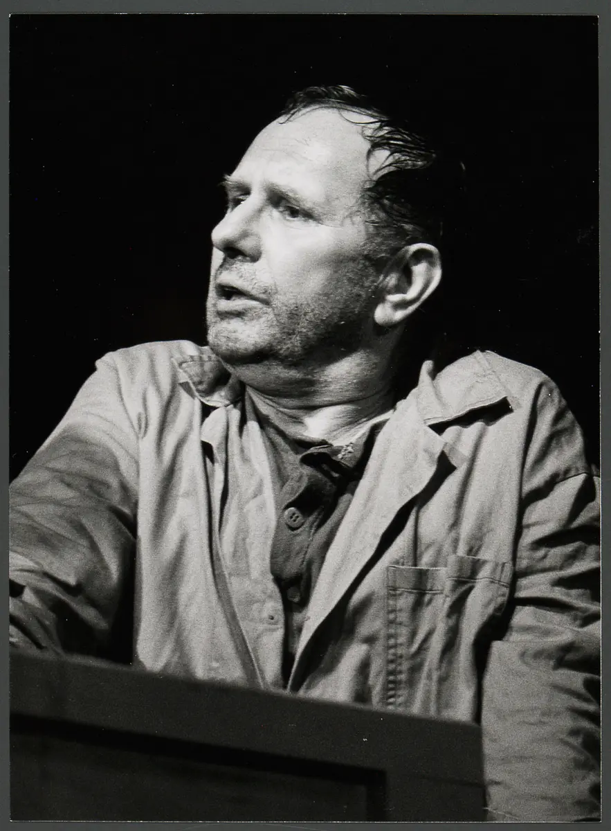 Adolf Lukan, Verweis auf Stücktitel: Audienz