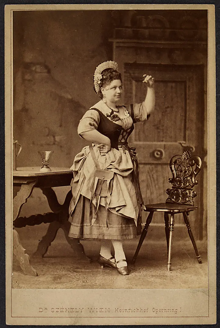 Anna Kratz, Verweis auf Stücktitel: König Heinrich IV.
