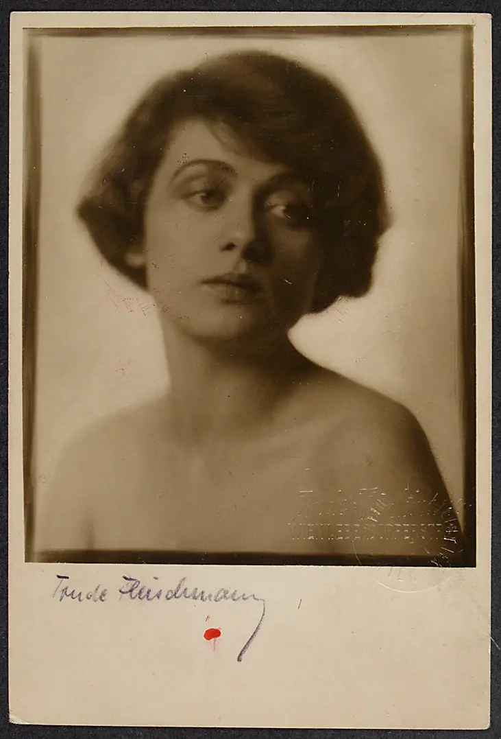 Claire Bauroff