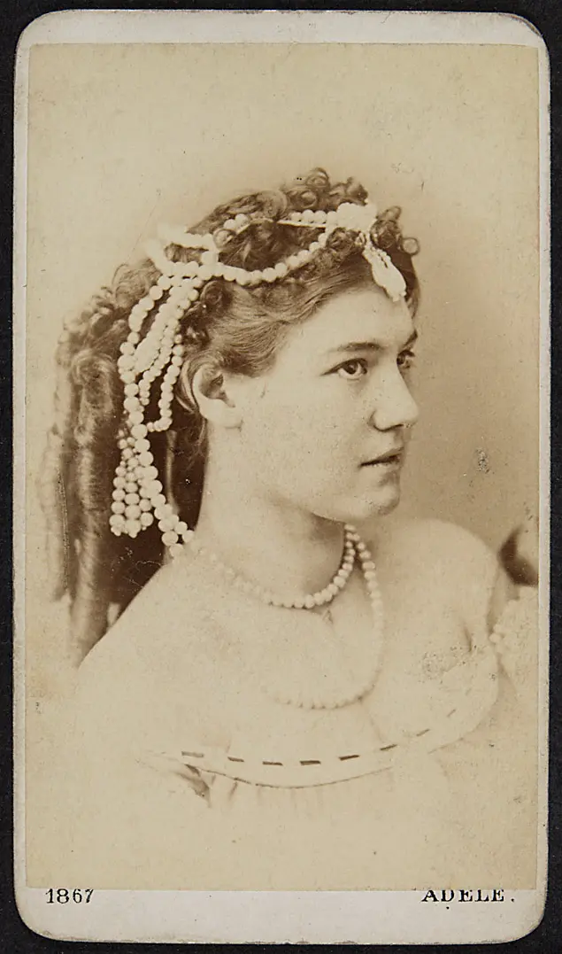 Antonie Janisch, Verweis auf Stücktitel: Prinzessin Hirschkuh
