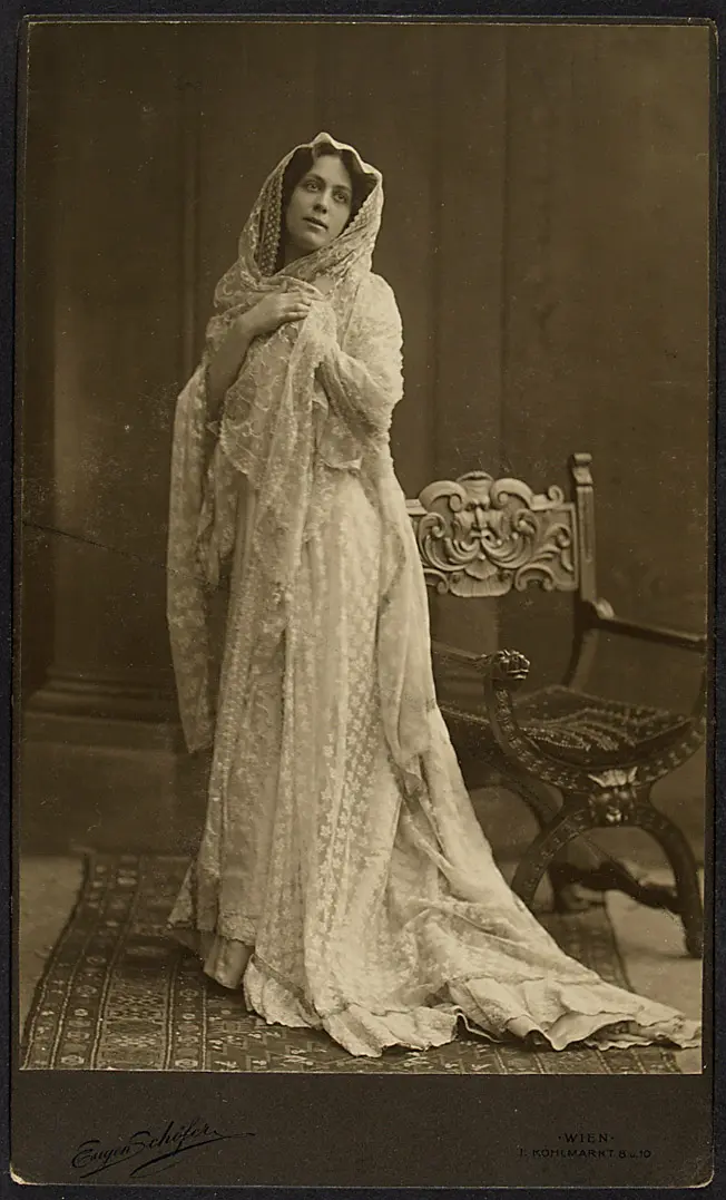 Maria Mell