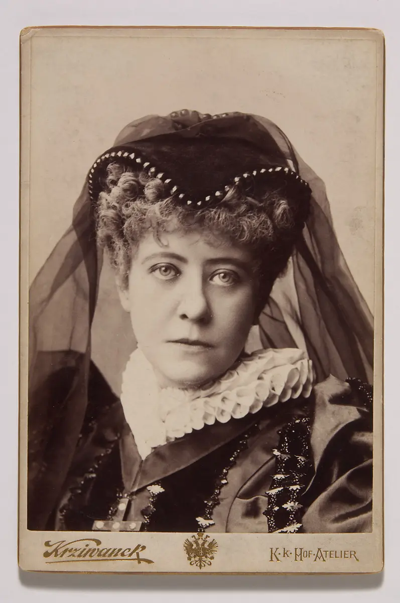 Charlotte Wolter, Verweis auf Stücktitel: Maria Stuart