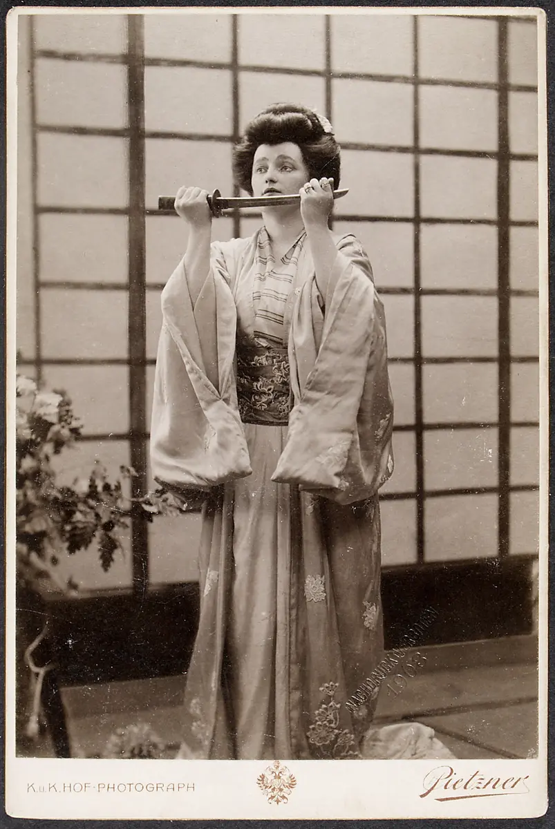 Gertrude Förstel, Verweis auf Stücktitel: Madame Butterfly