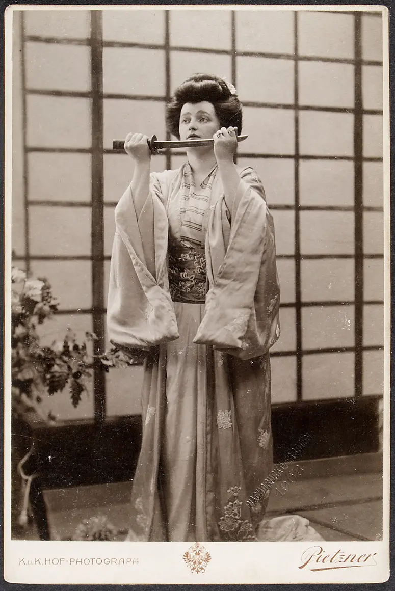 Gertrude Förstel, Verweis auf Stücktitel: Madame Butterfly