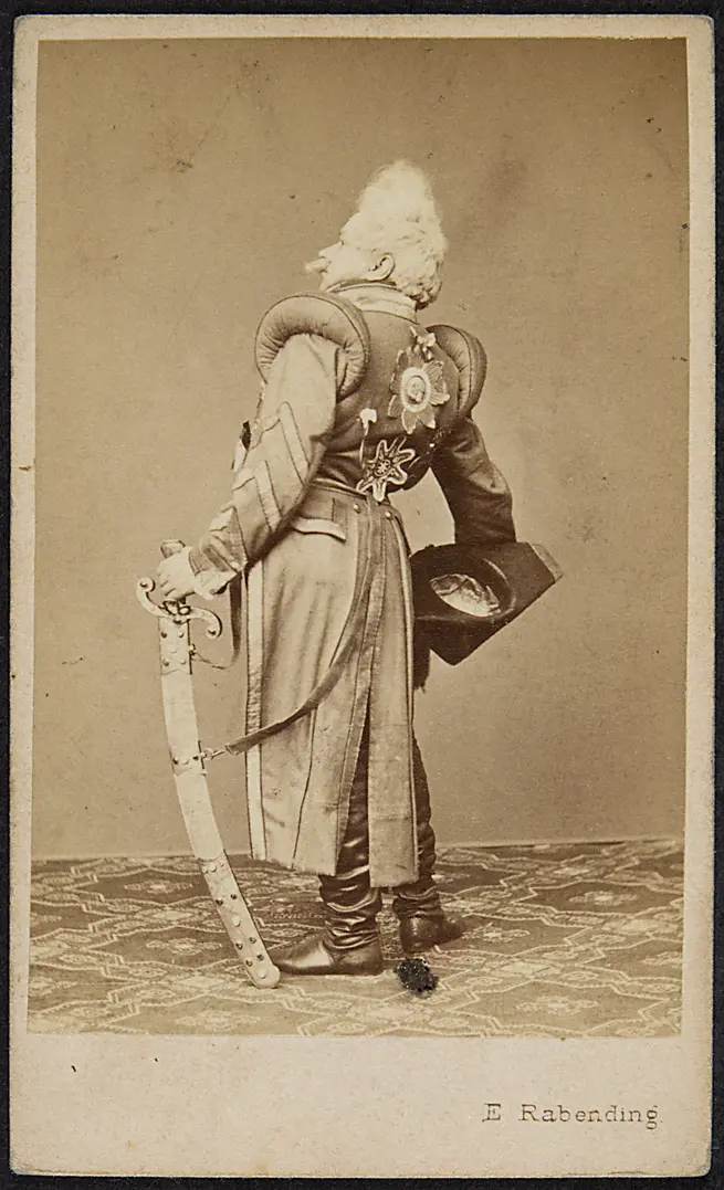 Josef Roehring, Verweis auf Stücktitel: Pariser Leben