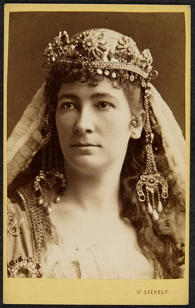 Charlotte Wolter