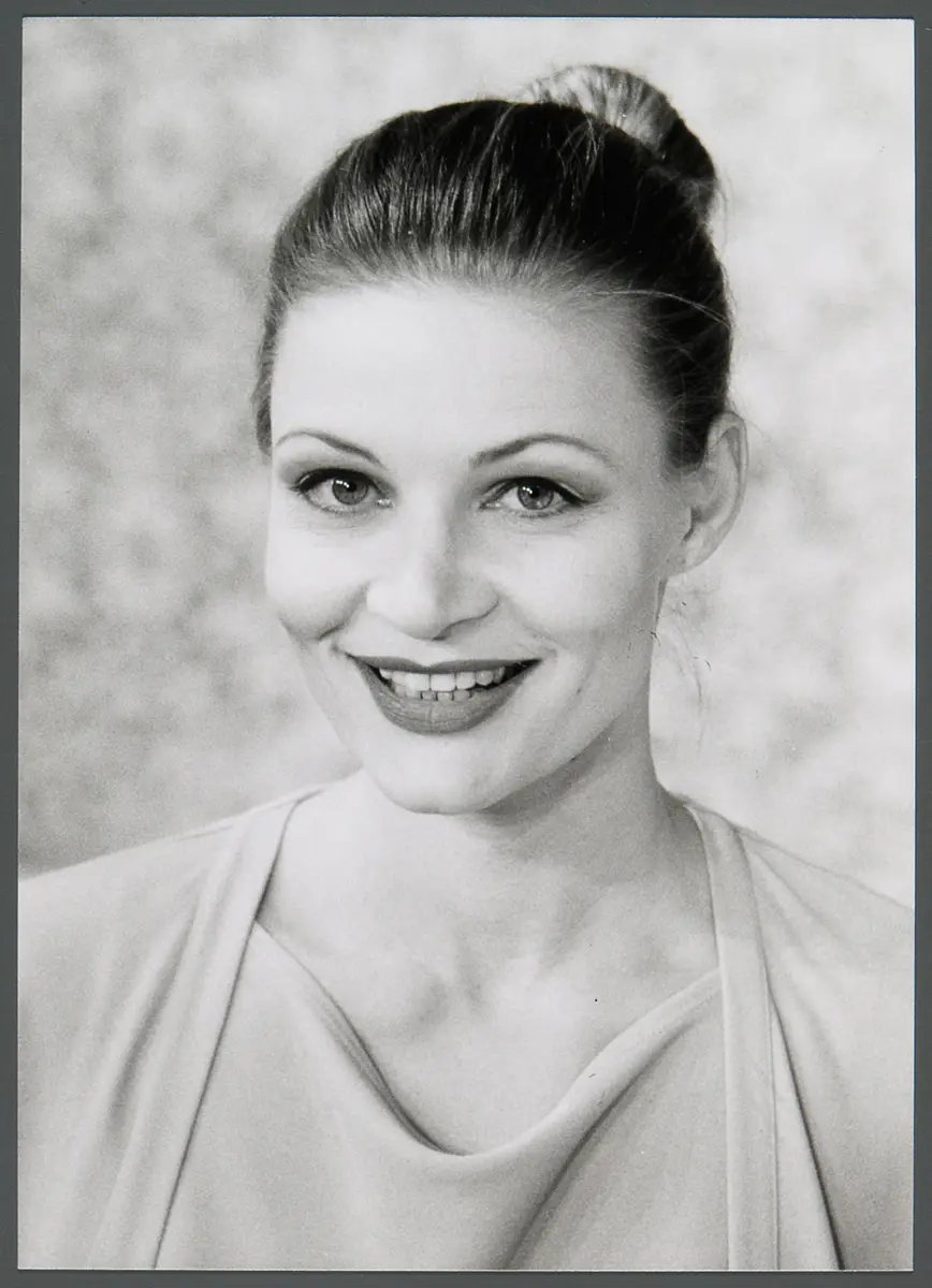 Christiane Krotz, Verweis auf Stücktitel: Ein Hauch von Frühling - Avanti Avanti!