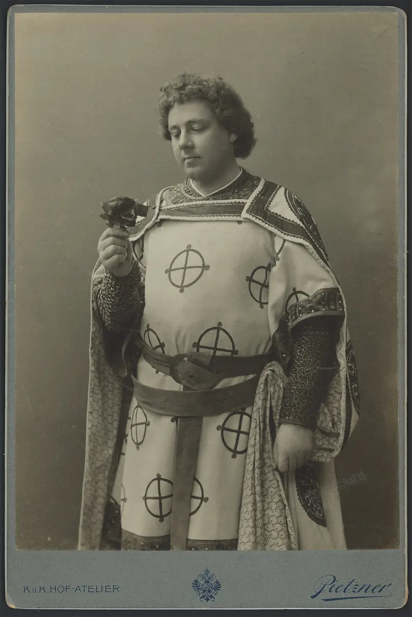 Eric Schmedes, Verweis auf Stücktitel: Die Rose vom Liebesgarten