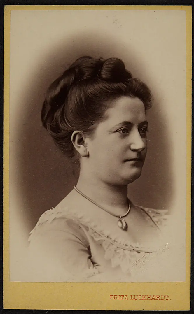 Albertine Stauber