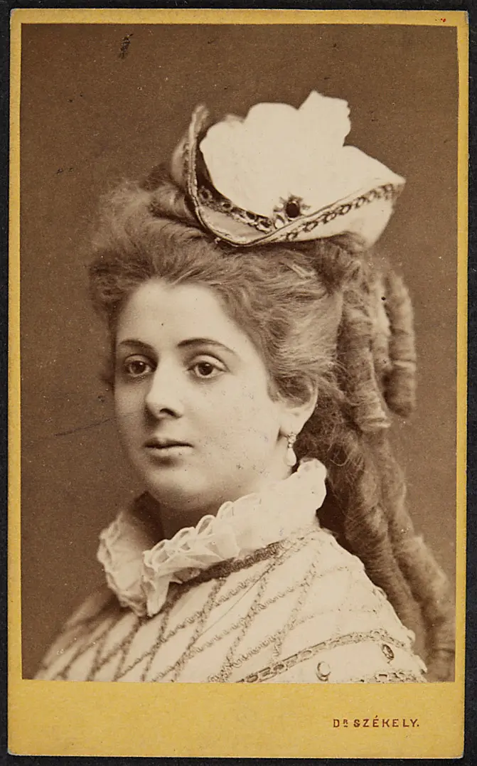 Anna Roll