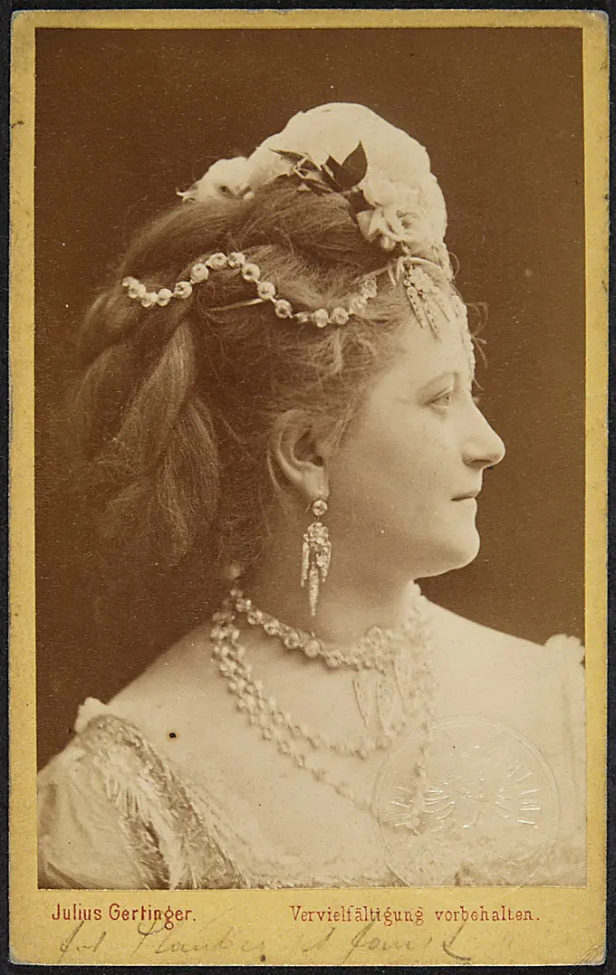 Albertine Stauber