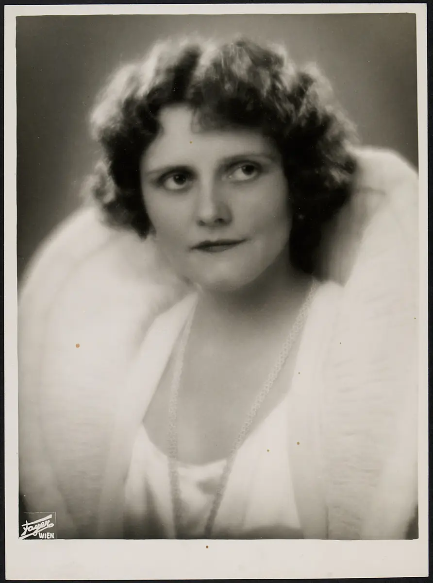 Margit Schenker-Angerer