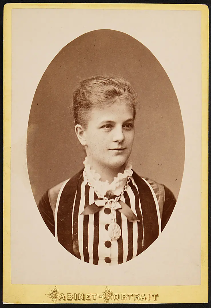 Anna Zipser