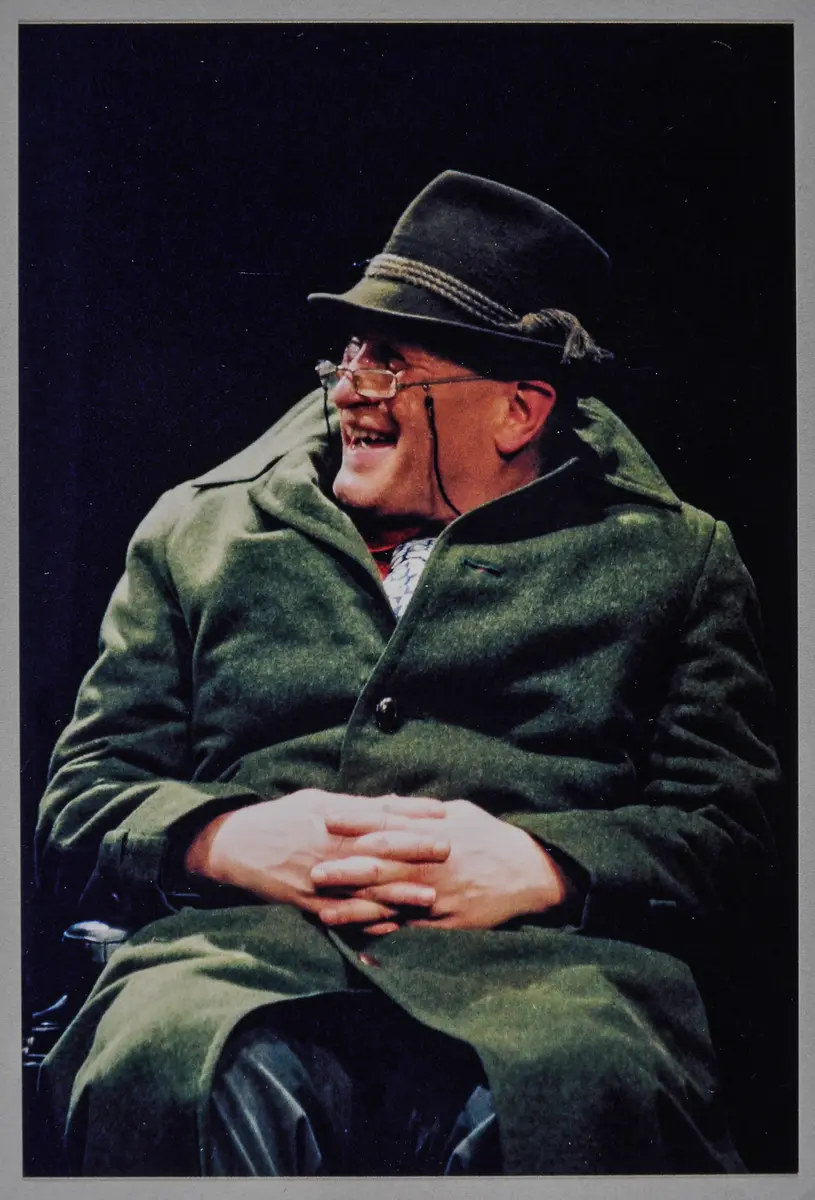 Wolfgang Rommerskirchen, Verweis auf Stücktitel: Cafe Tamagotchi