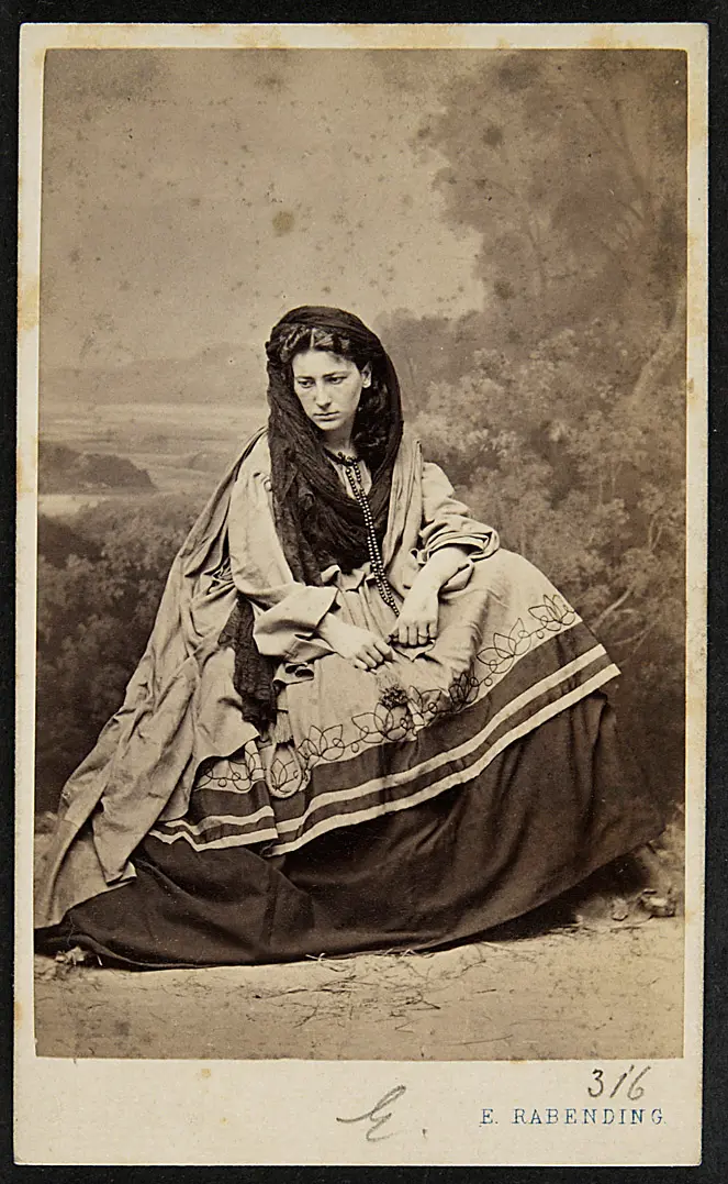 Charlotte Wolter